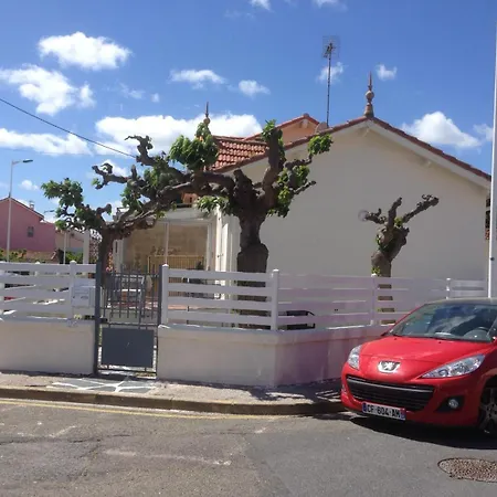 Maison Typique Canetoise Holiday home *